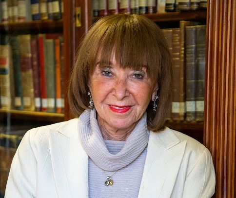 Mª Teresa Fernández de la Vega Sanz